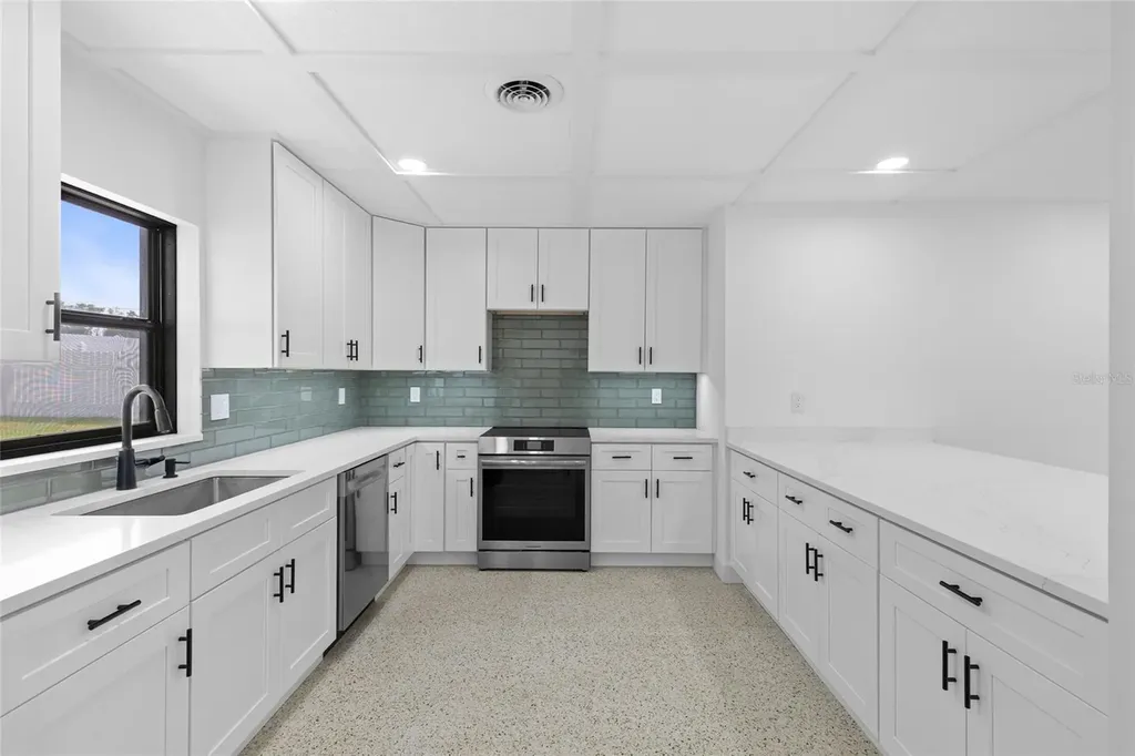 909 Marabon Avenue Orlando FL 32806