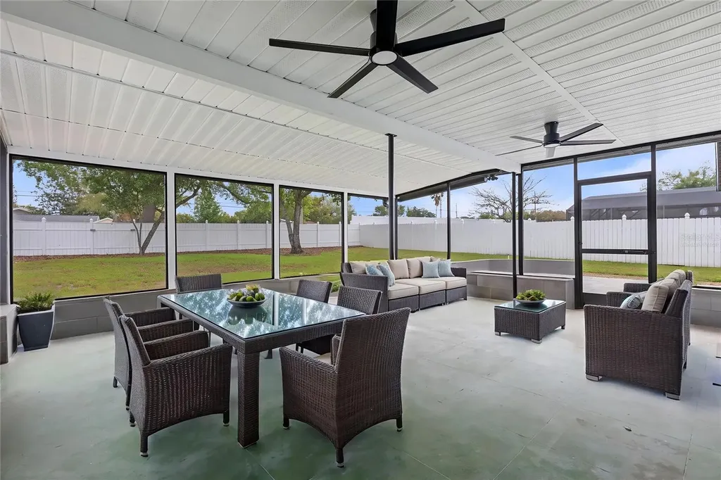 909 Marabon Avenue Orlando FL 32806