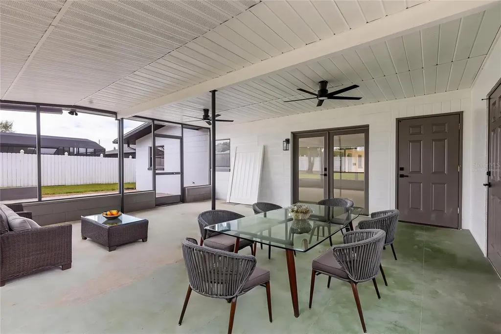 909 Marabon Avenue Orlando FL 32806