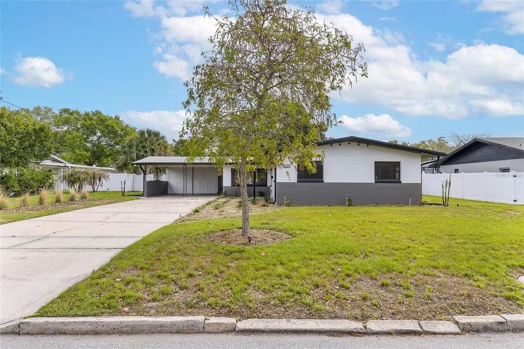 909 Marabon Avenue Orlando FL 32806