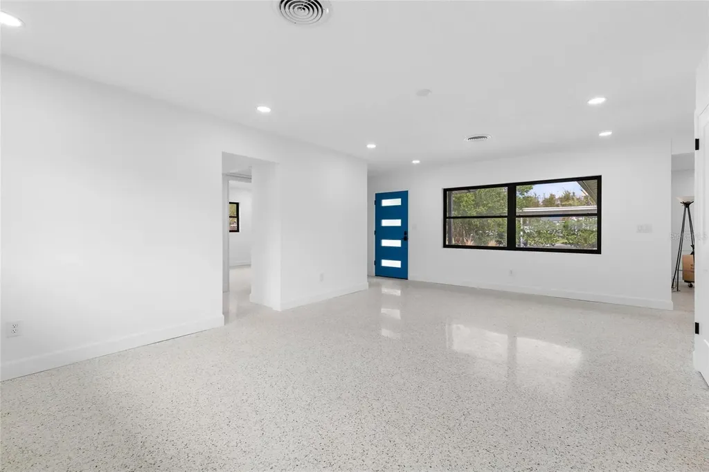 909 Marabon Avenue Orlando FL 32806