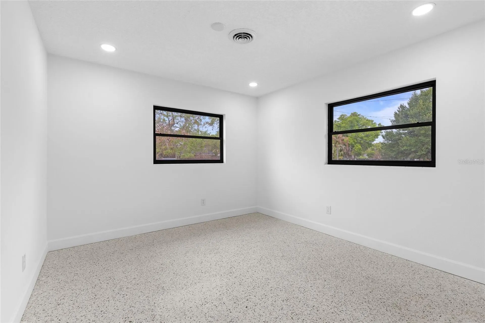 909 Marabon Avenue Orlando FL 32806