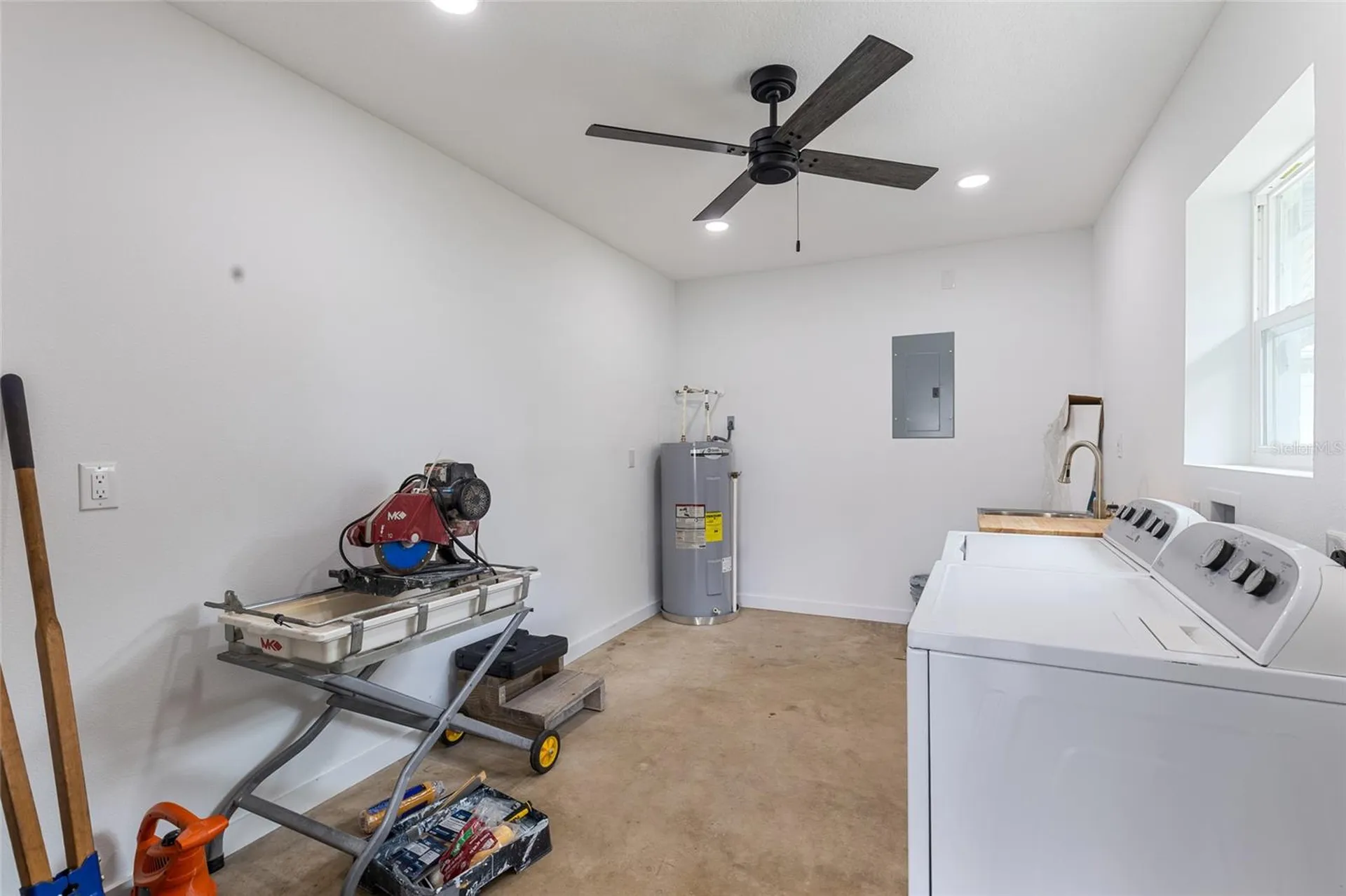 909 Marabon Avenue Orlando FL 32806