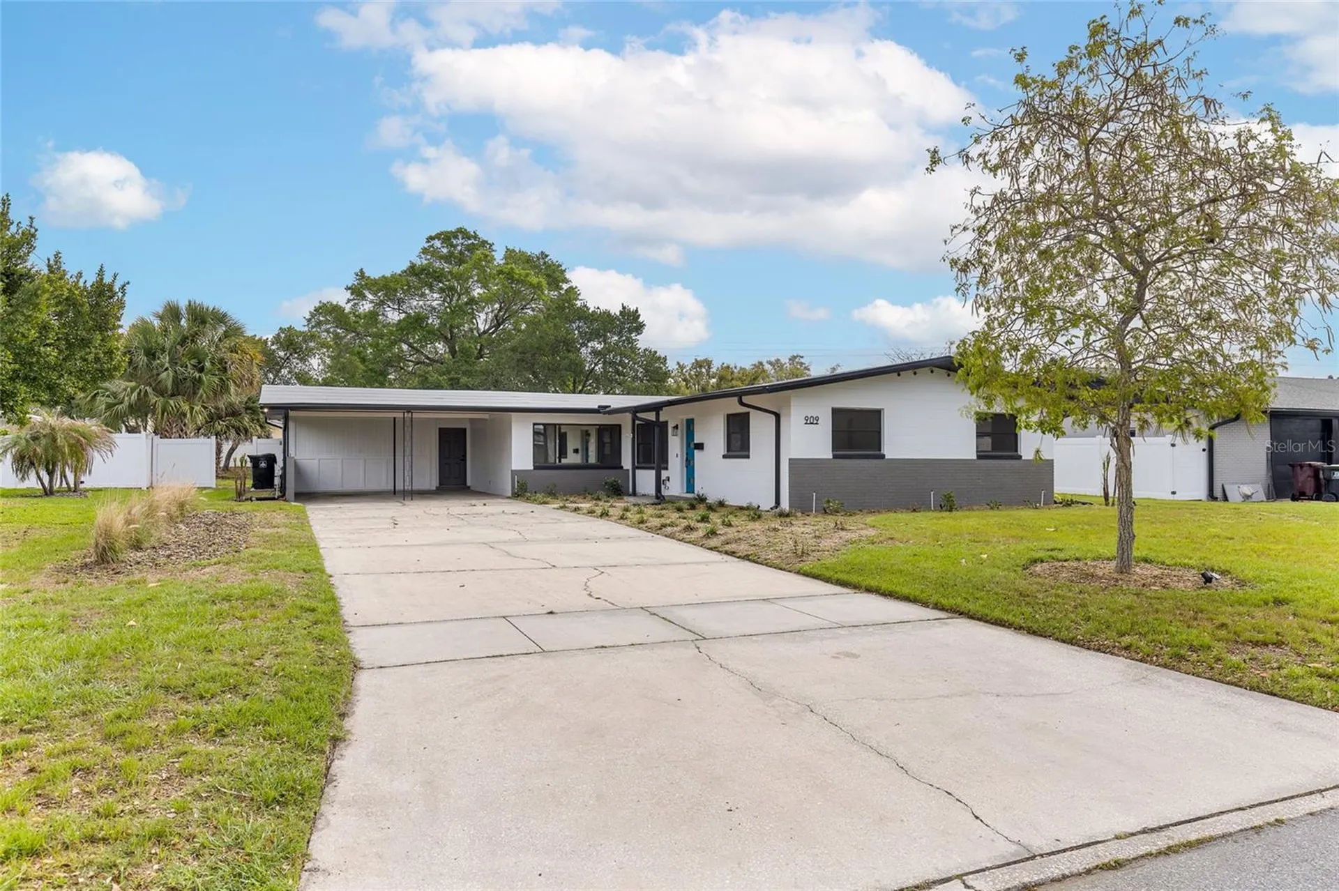 909 Marabon Avenue Orlando FL 32806