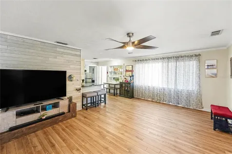 1362 Stratford Drive Clearwater FL 33756