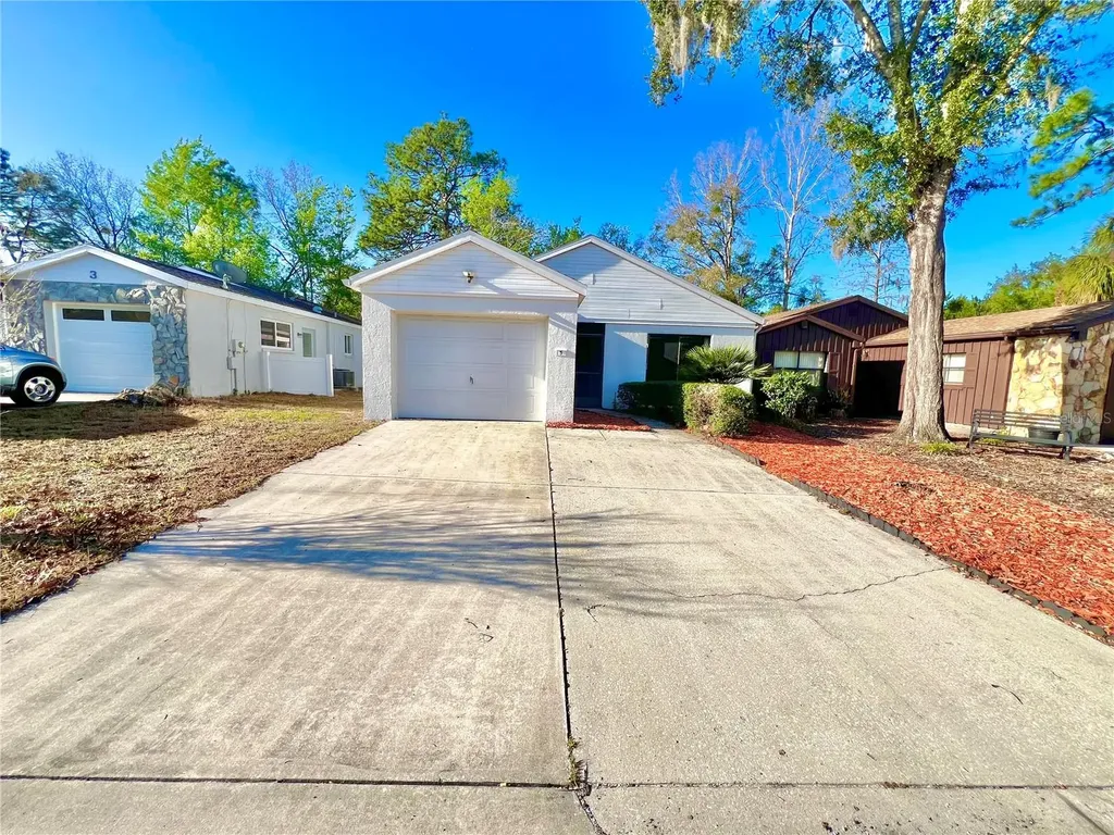 5 Jamaica Street Homosassa FL 34446