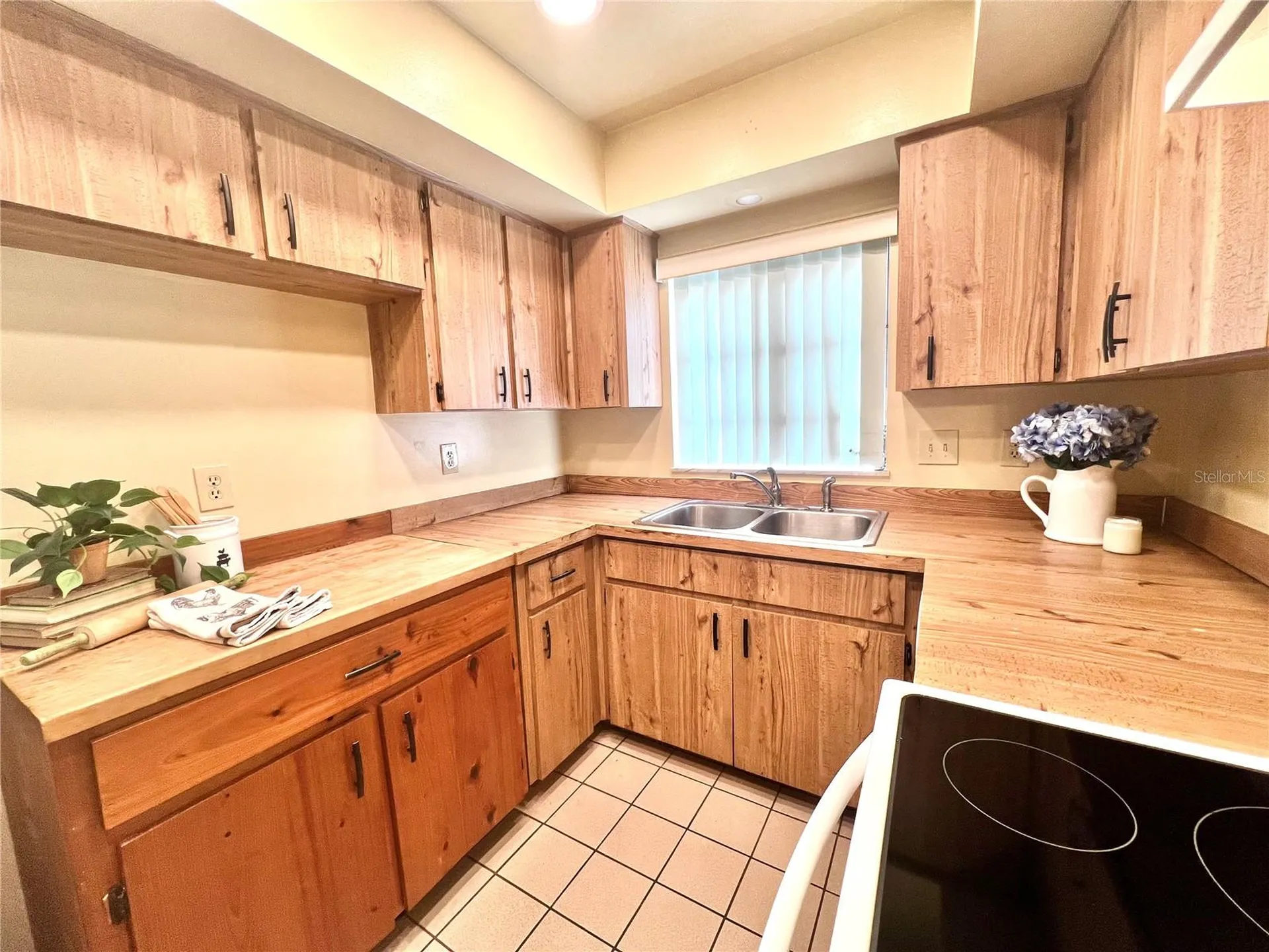 5 Jamaica Street Homosassa FL 34446