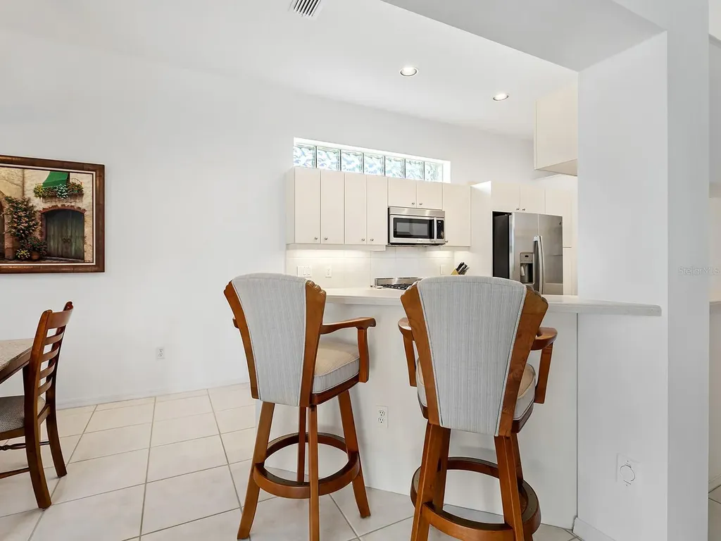 10106 Glenmore Avenue Bradenton FL 34202