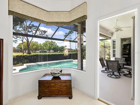 10106 Glenmore Avenue Bradenton FL 34202