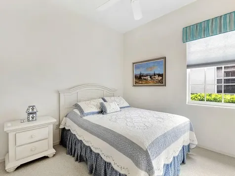10106 Glenmore Avenue Bradenton FL 34202