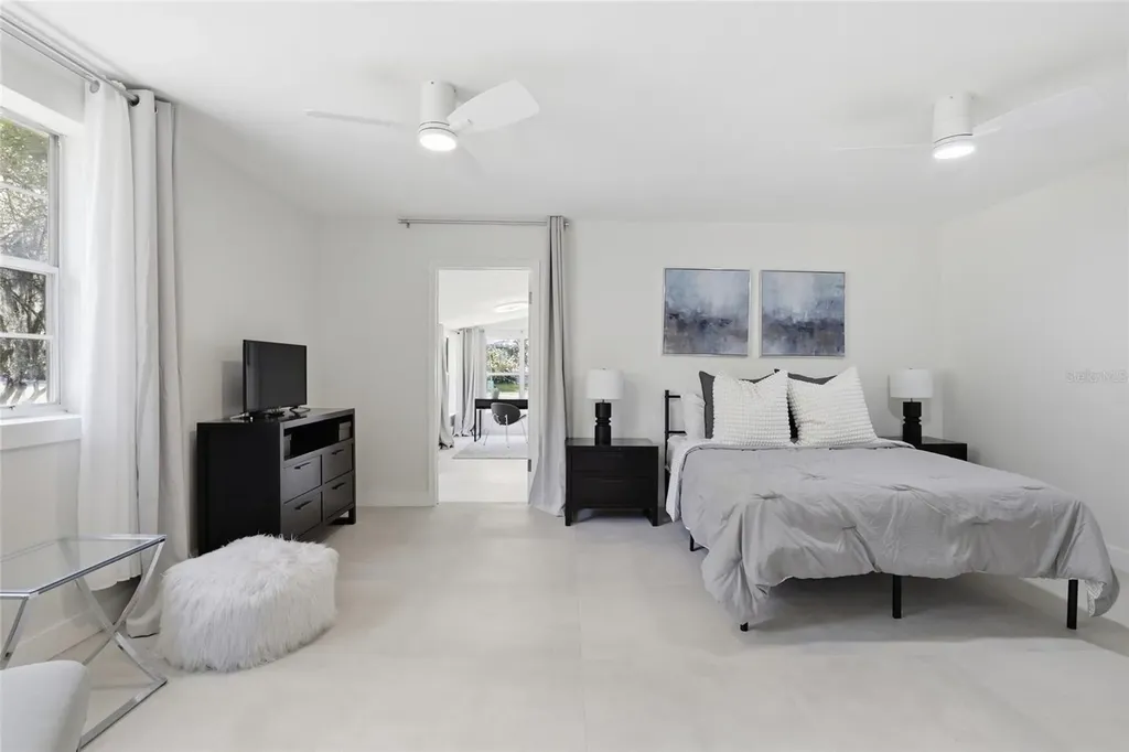 831 NW 20th Terrace Gainesville FL 32603