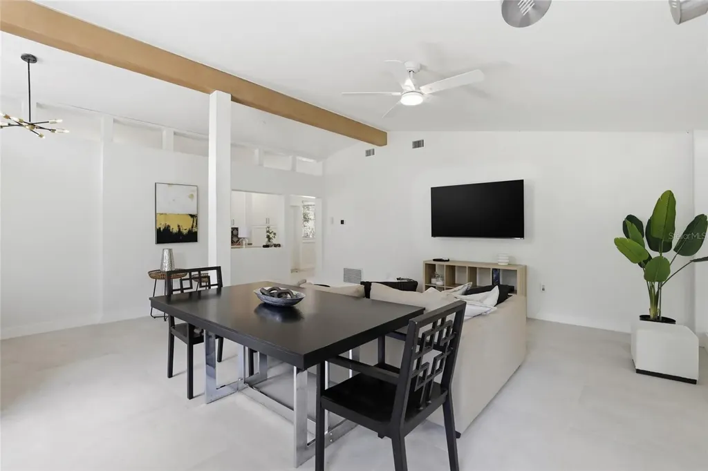 831 NW 20th Terrace Gainesville FL 32603
