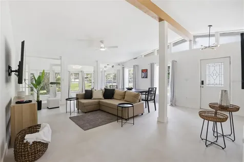 831 NW 20th Terrace Gainesville FL 32603