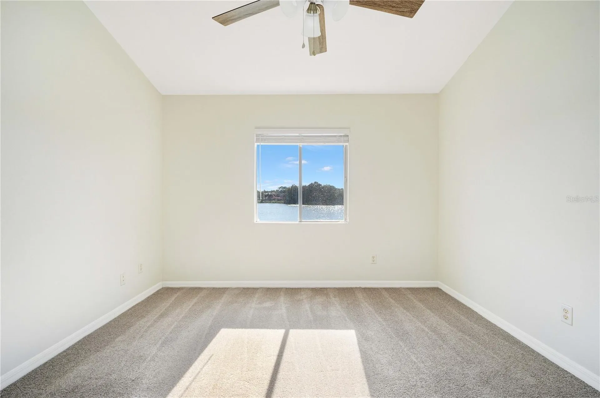 145 N Pearl Lake Causeway Altamonte Springs FL 32714