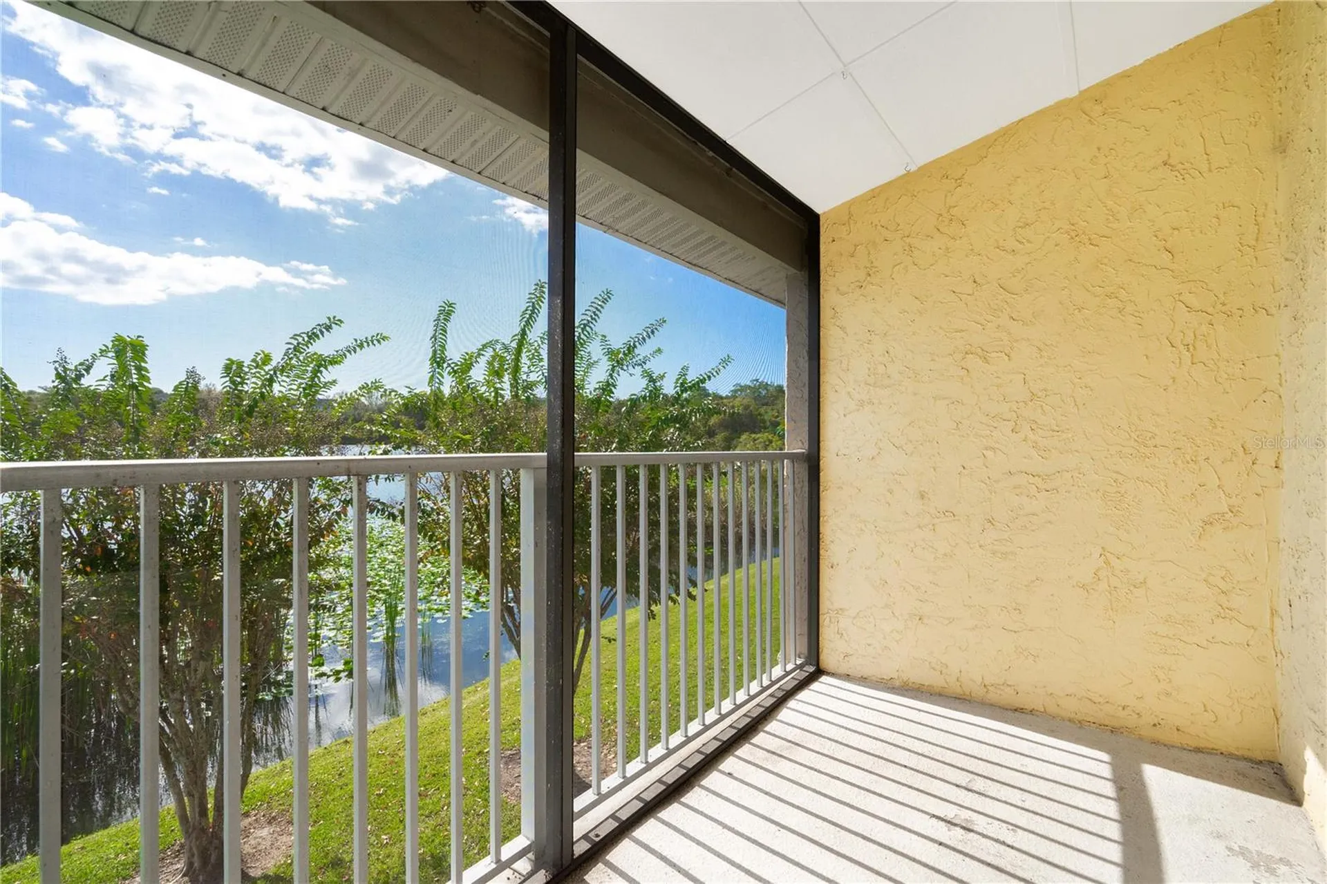 145 N Pearl Lake Causeway Altamonte Springs FL 32714