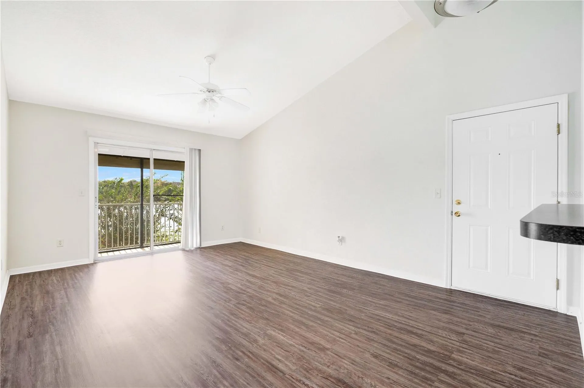 145 N Pearl Lake Causeway Altamonte Springs FL 32714