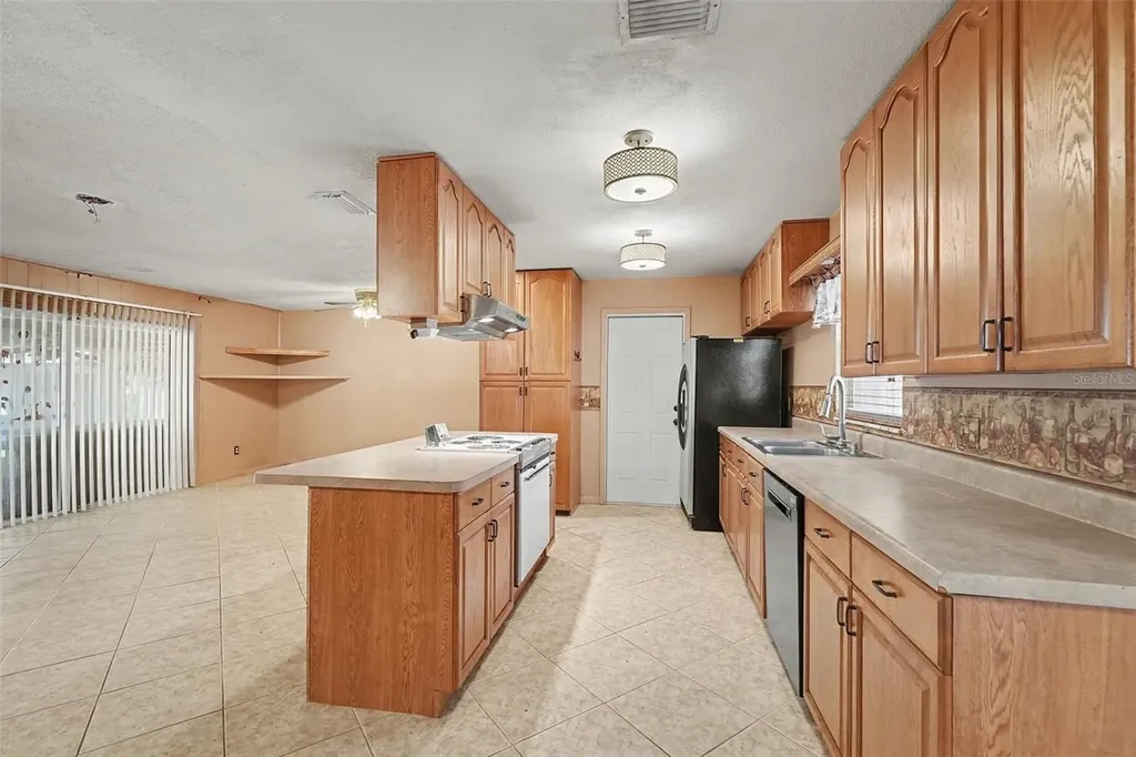 2835 Bellwood Drive Brandon FL 33511