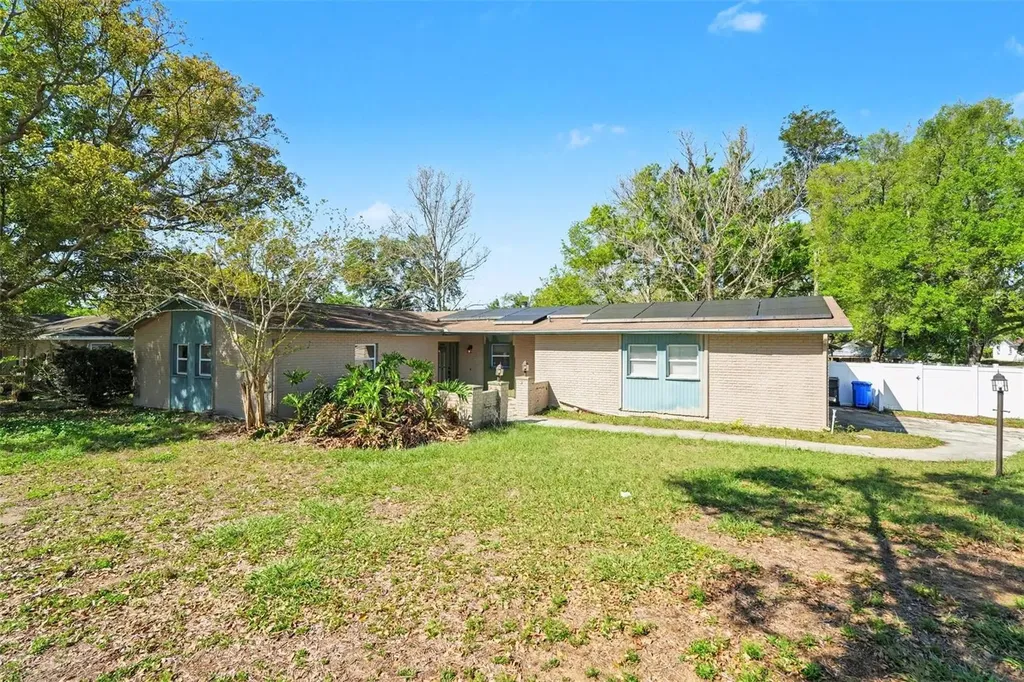 2835 Bellwood Drive Brandon FL 33511