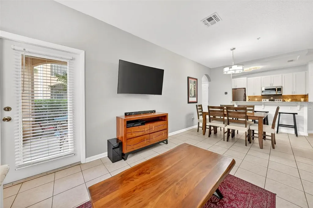 2774 Almaton Loop Kissimmee FL 34747