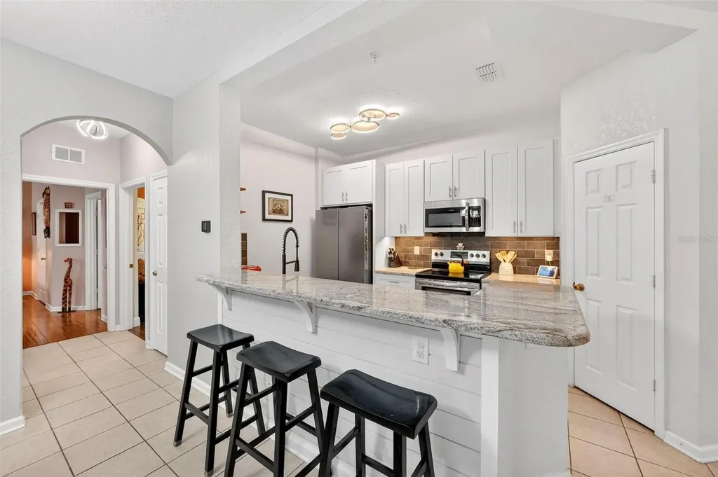 2774 Almaton Loop Kissimmee FL 34747