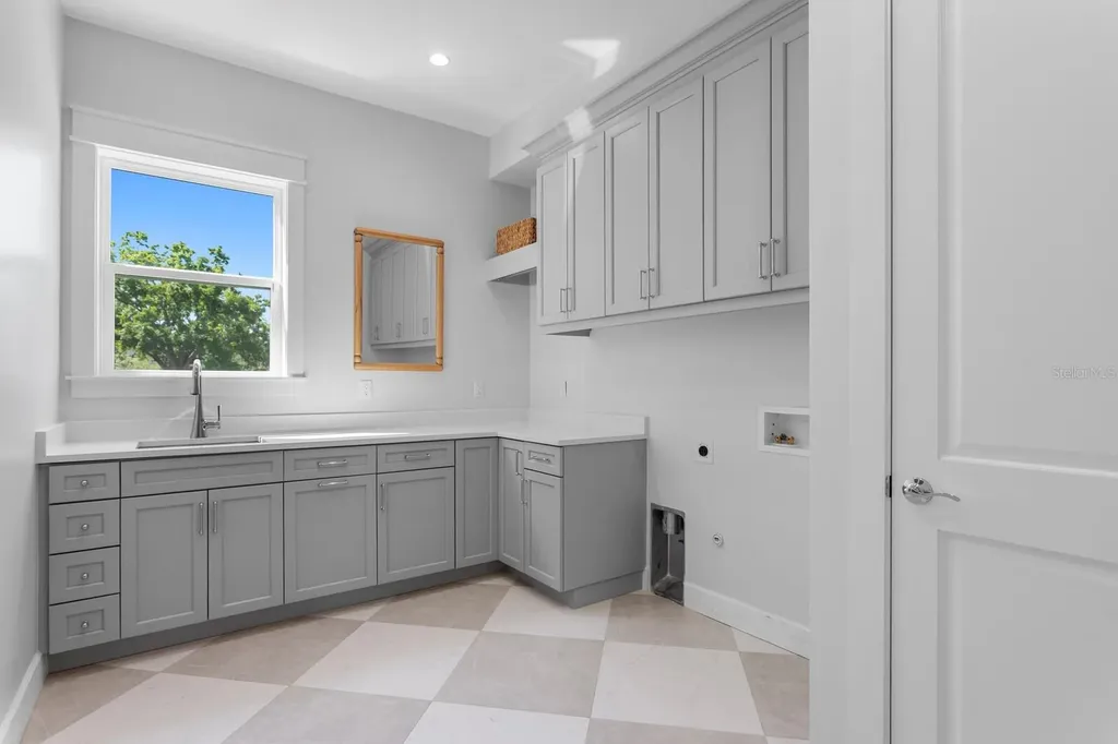 2312 S Occident Street Tampa FL 33629