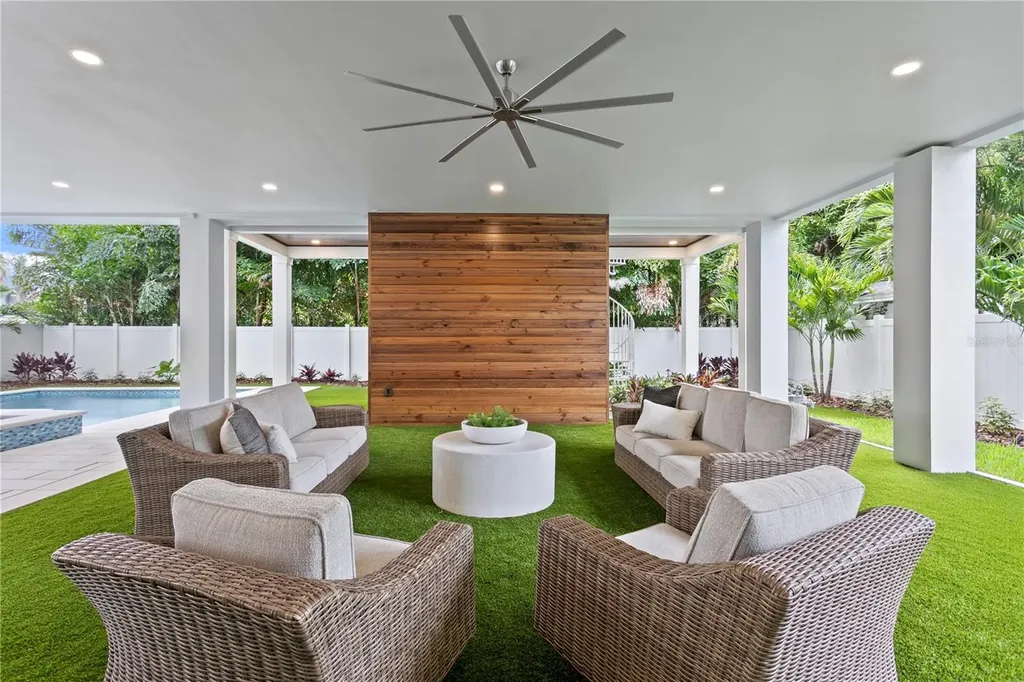 2312 S Occident Street Tampa FL 33629