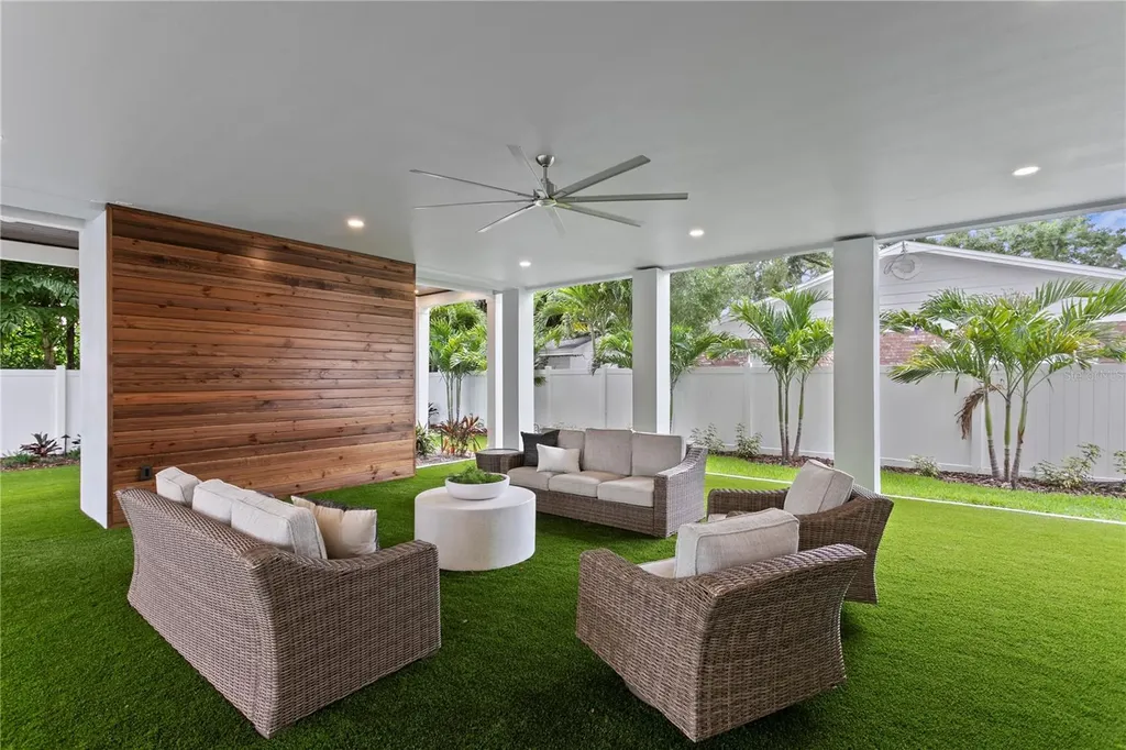 2312 S Occident Street Tampa FL 33629