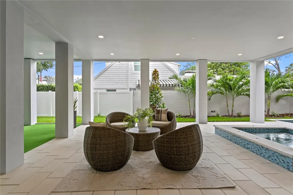 2312 S Occident Street Tampa FL 33629