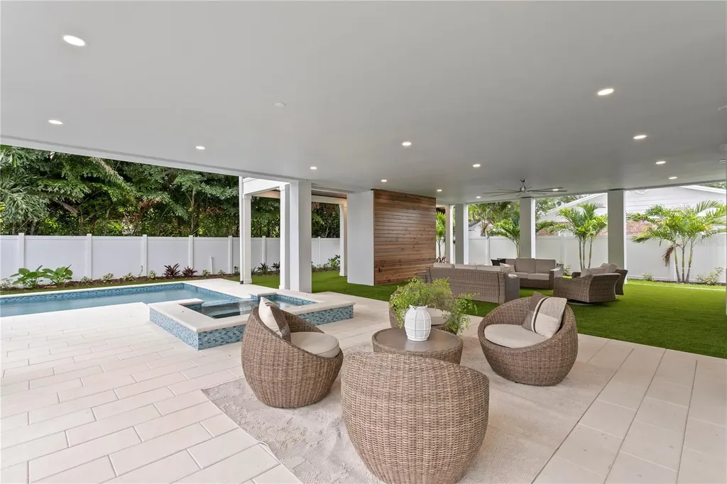 2312 S Occident Street Tampa FL 33629