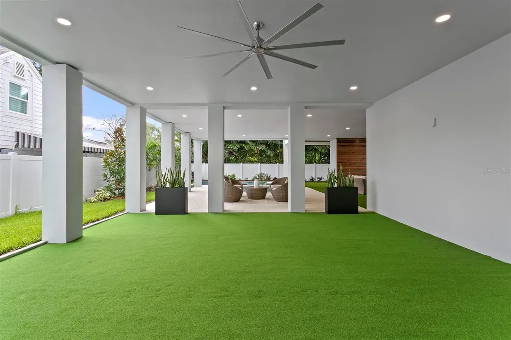 2312 S Occident Street Tampa FL 33629