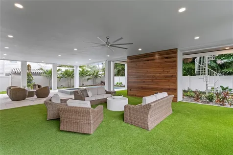2312 S Occident Street Tampa FL 33629