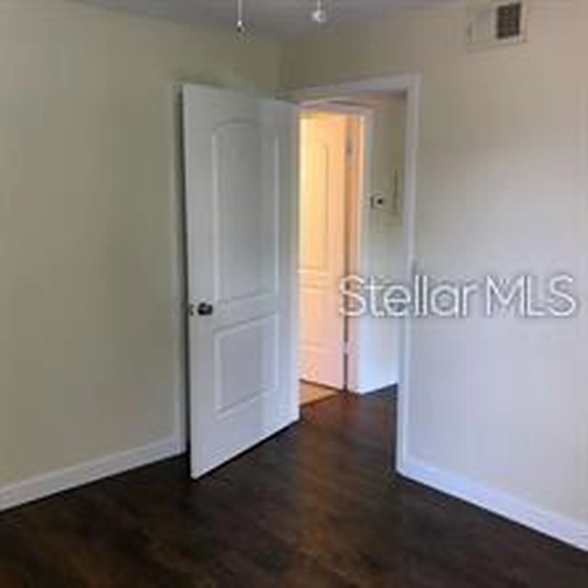365 Forestway Circle Altamonte Springs FL 32701