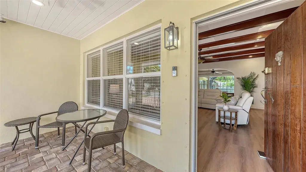 375 N Washington Drive Sarasota FL 34236