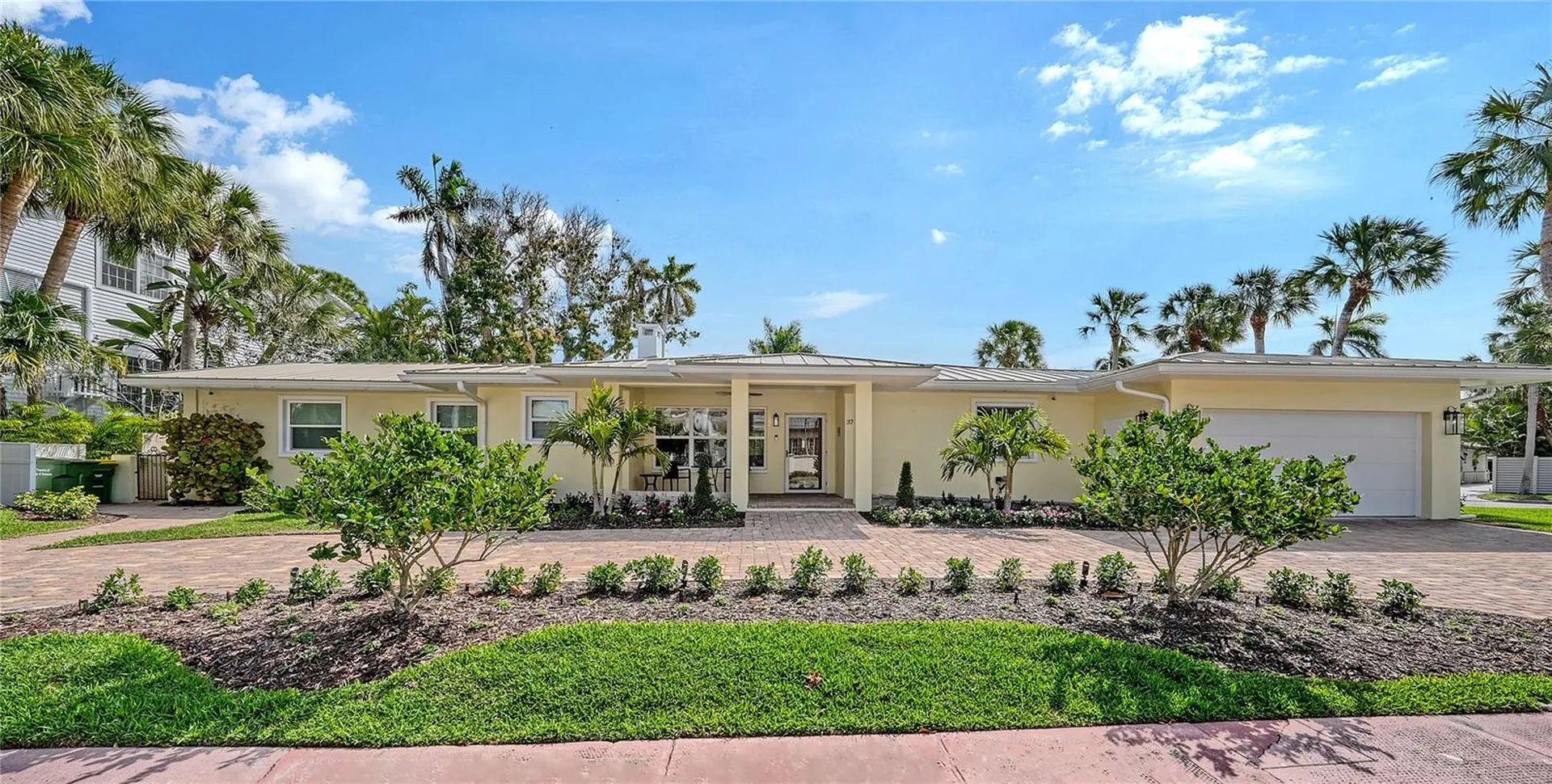 Sarasota FL, 375 N Washington Drive