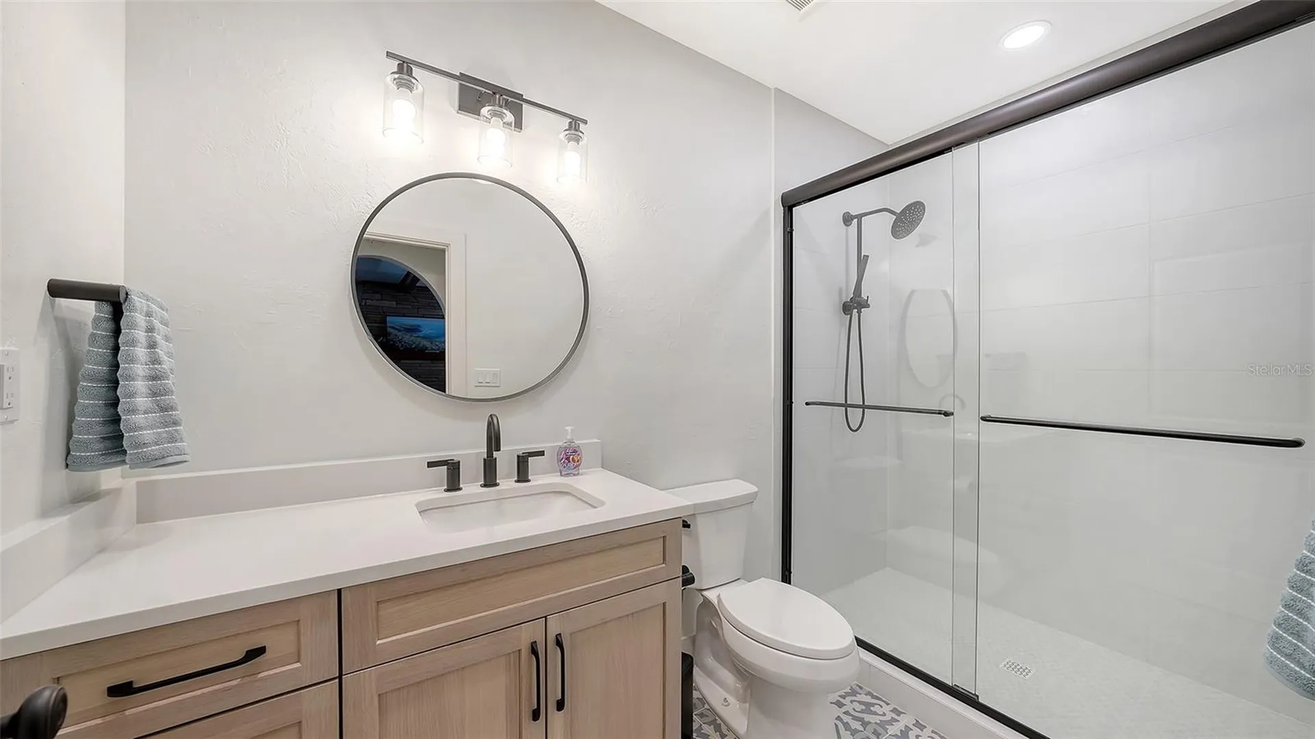 375 N Washington Drive Sarasota FL 34236