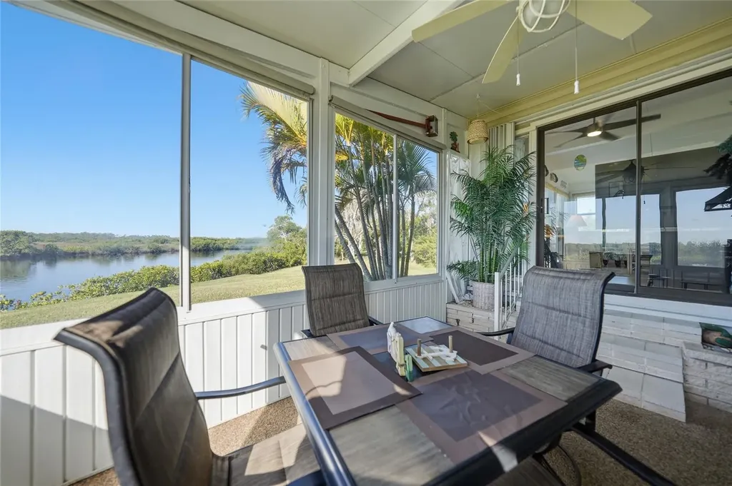 554 Parkwood Avenue North Port FL 34287