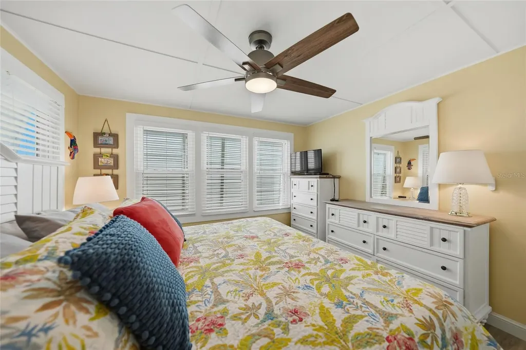 554 Parkwood Avenue North Port FL 34287