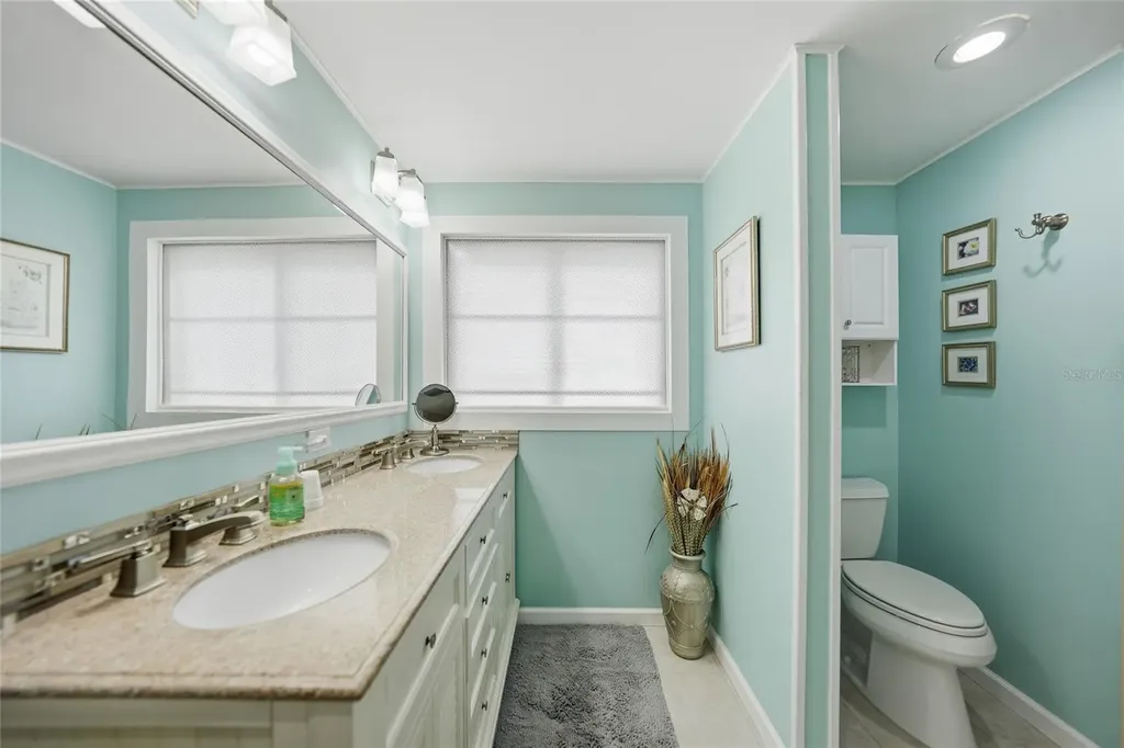 554 Parkwood Avenue North Port FL 34287