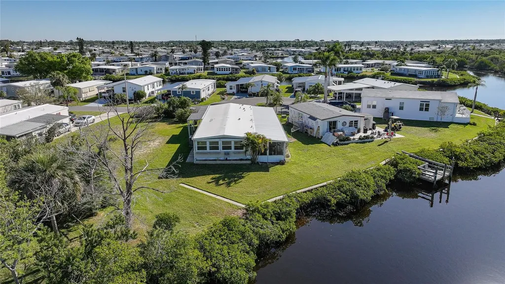 554 Parkwood Avenue North Port FL 34287