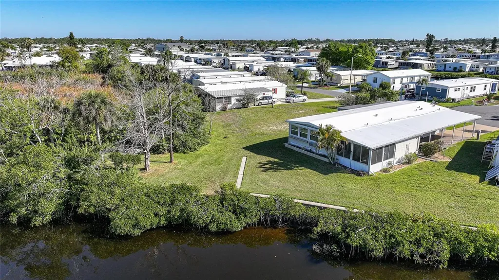 554 Parkwood Avenue North Port FL 34287