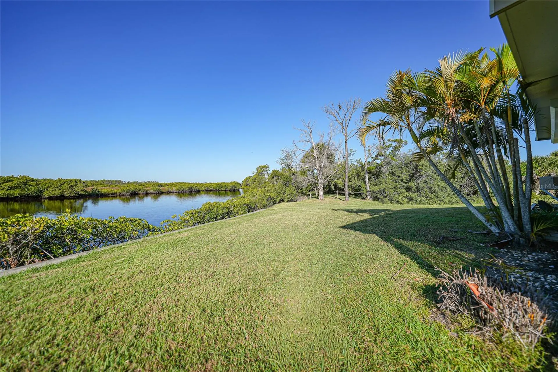 554 Parkwood Avenue North Port FL 34287
