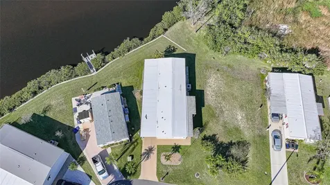 554 Parkwood Avenue North Port FL 34287