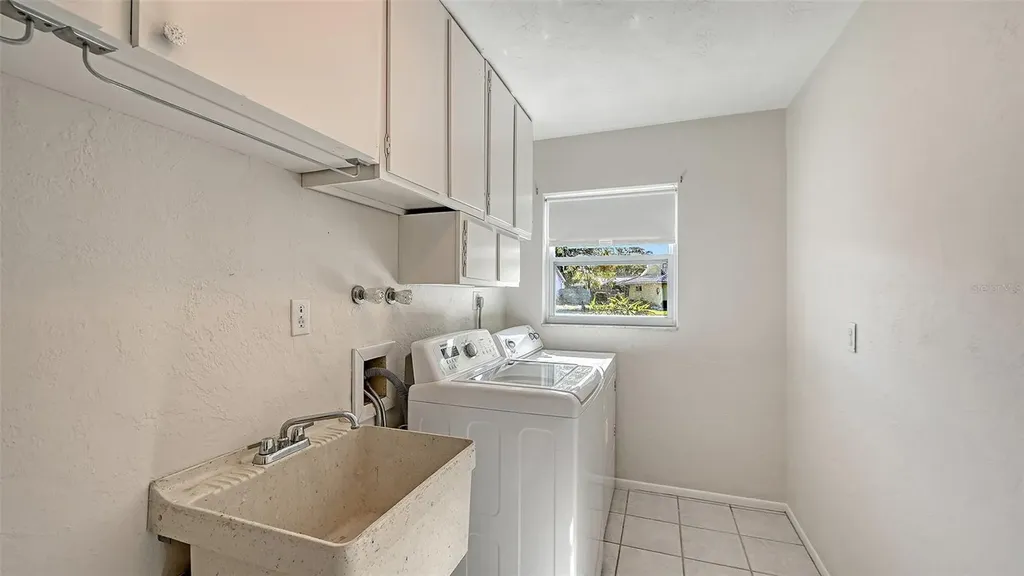 7480 Blaine Way Sarasota FL 34231