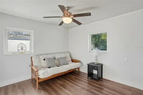 220 45th Avenue S St Petersburg FL 33705