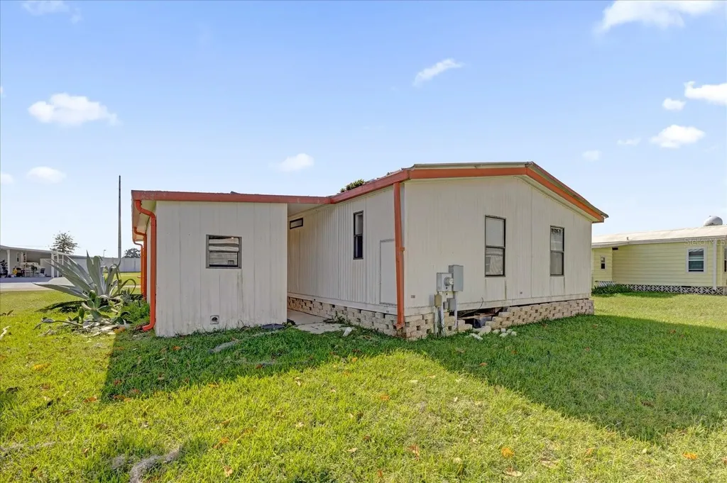 415 S Timber Trail Wildwood FL 34785