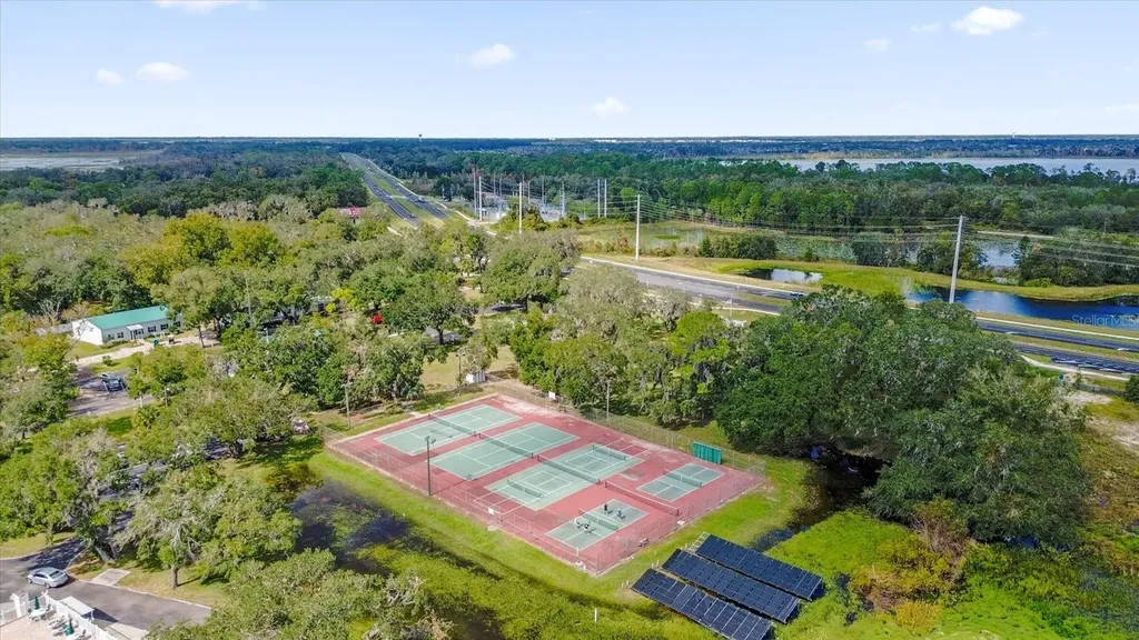 415 S Timber Trail Wildwood FL 34785