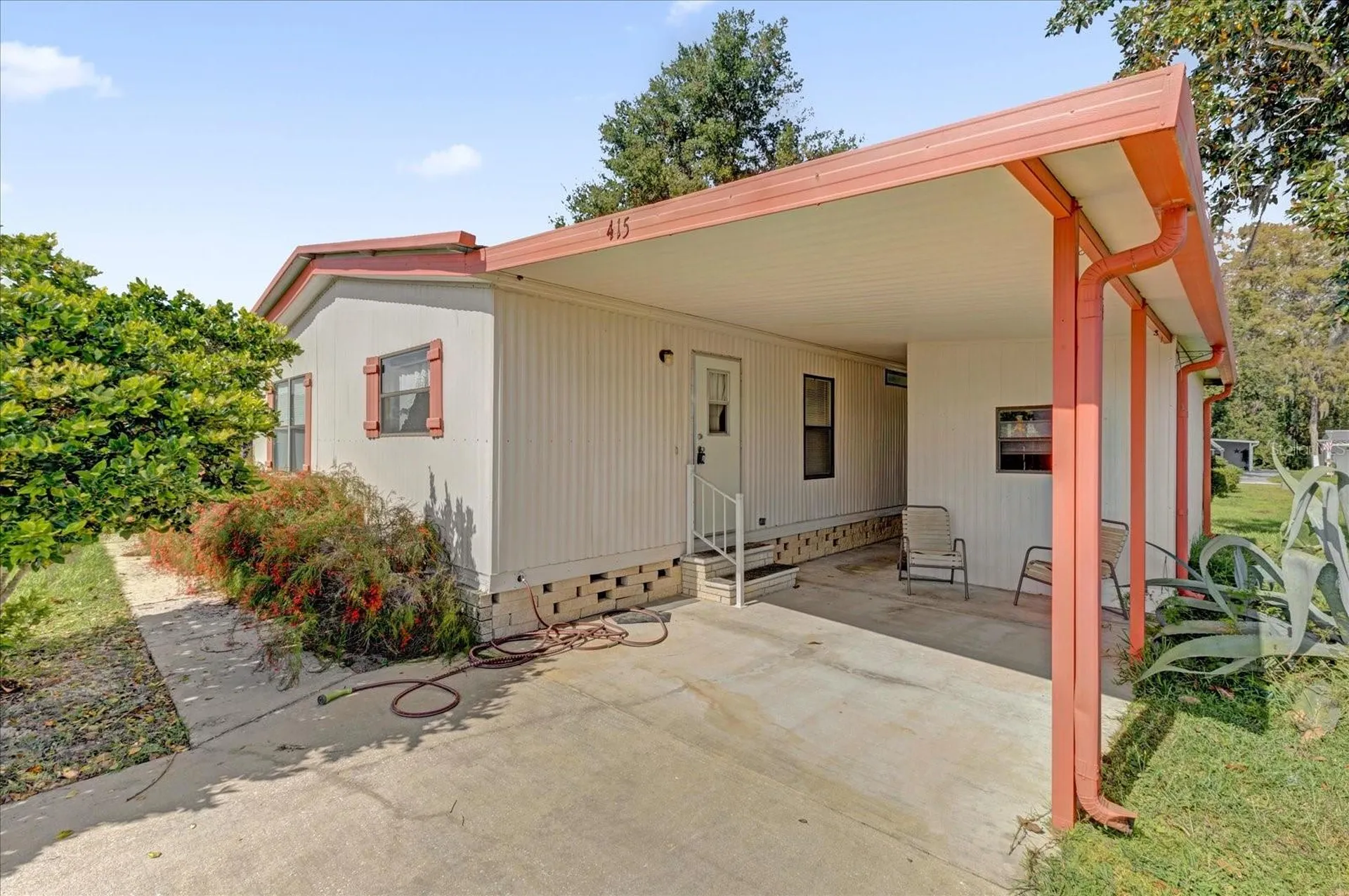 415 S Timber Trail Wildwood FL 34785