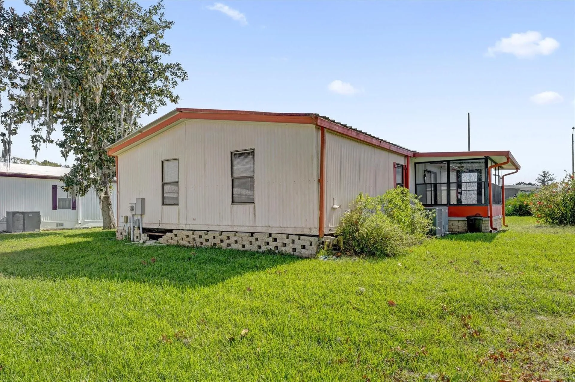 415 S Timber Trail Wildwood FL 34785