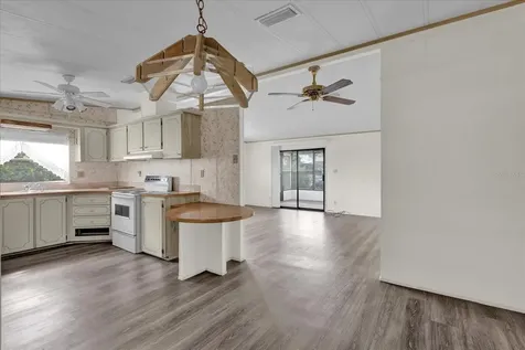 415 S Timber Trail Wildwood FL 34785