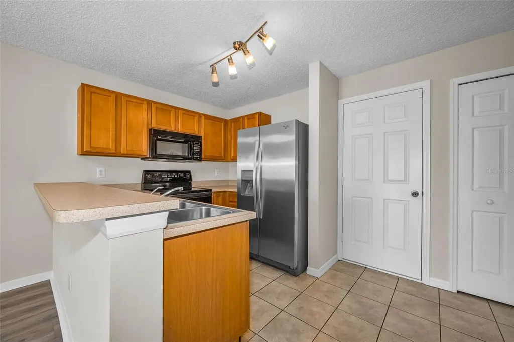 8015 Savannah Sunset Lane Tampa FL 33615
